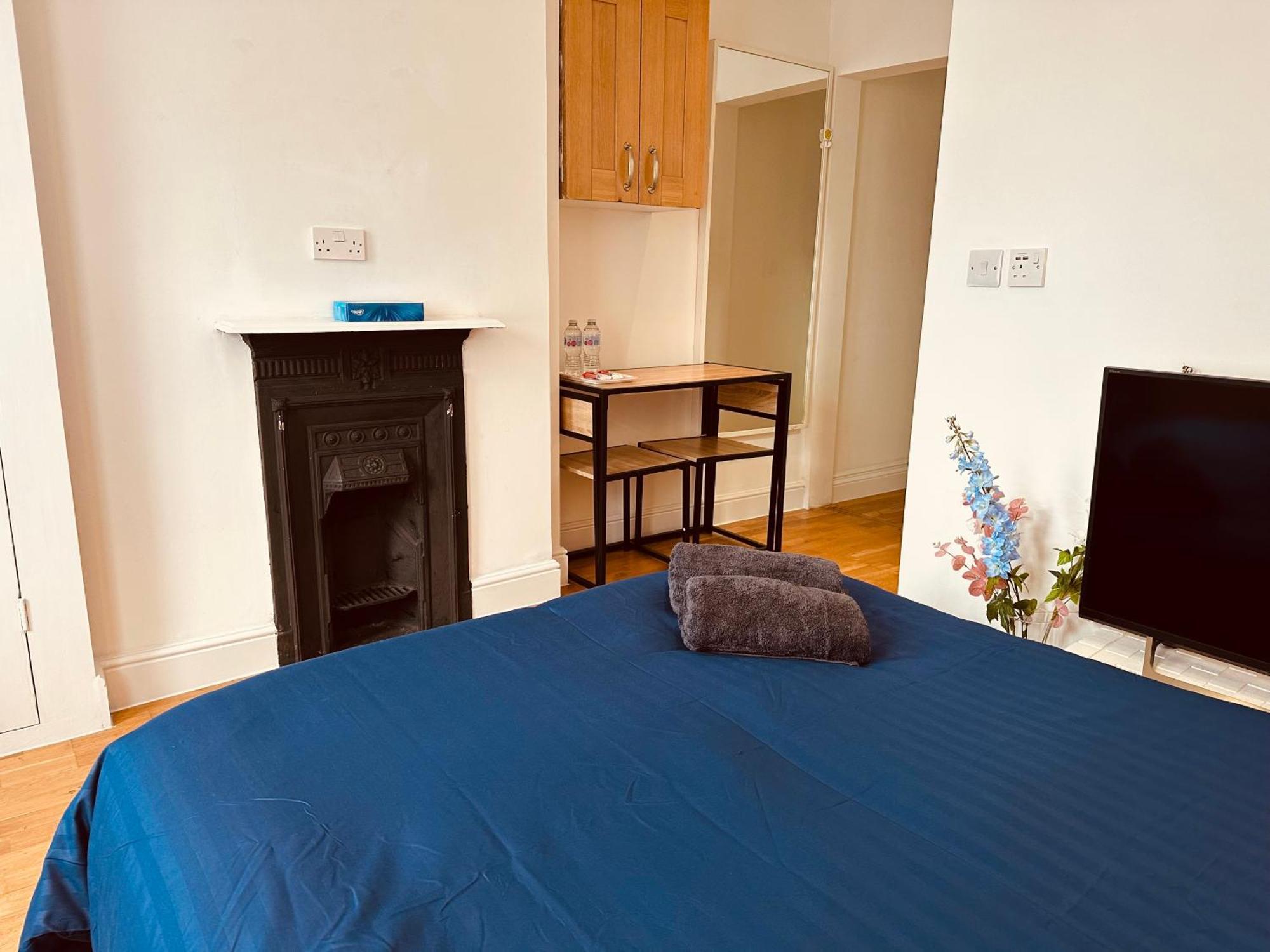 Stunning One Bedroom Studio Flat London Exterior photo