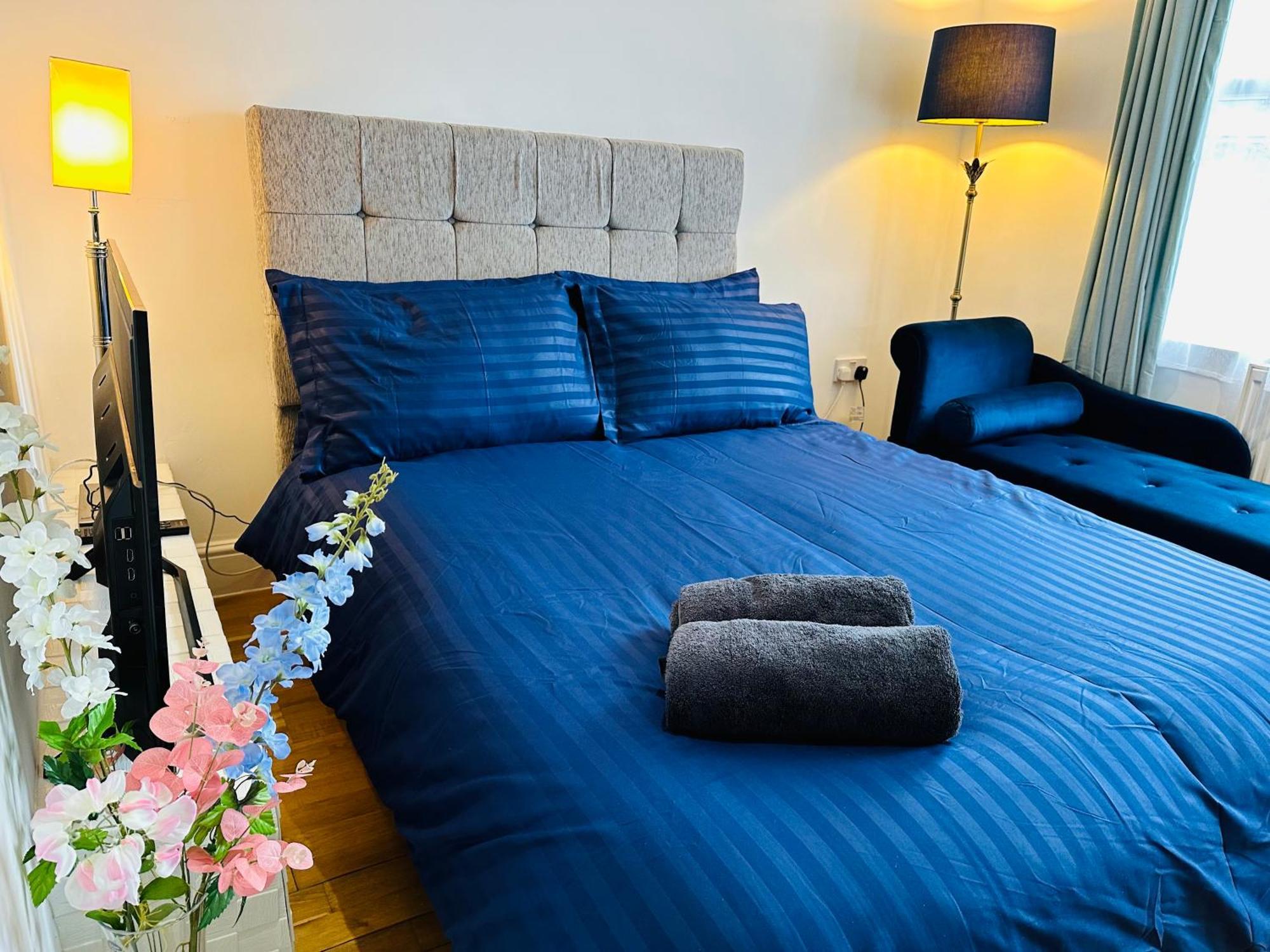 Stunning One Bedroom Studio Flat London Exterior photo